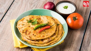 Besan Pyaz Ka Paratha
