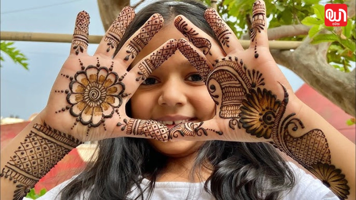 Simple Mehndi Design for Kids